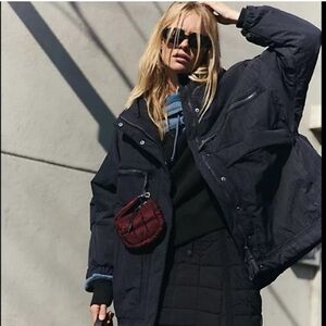 NWT - FP Movement Billie Boxy Insulated Lightweight Jacket - Black- Size XS/S